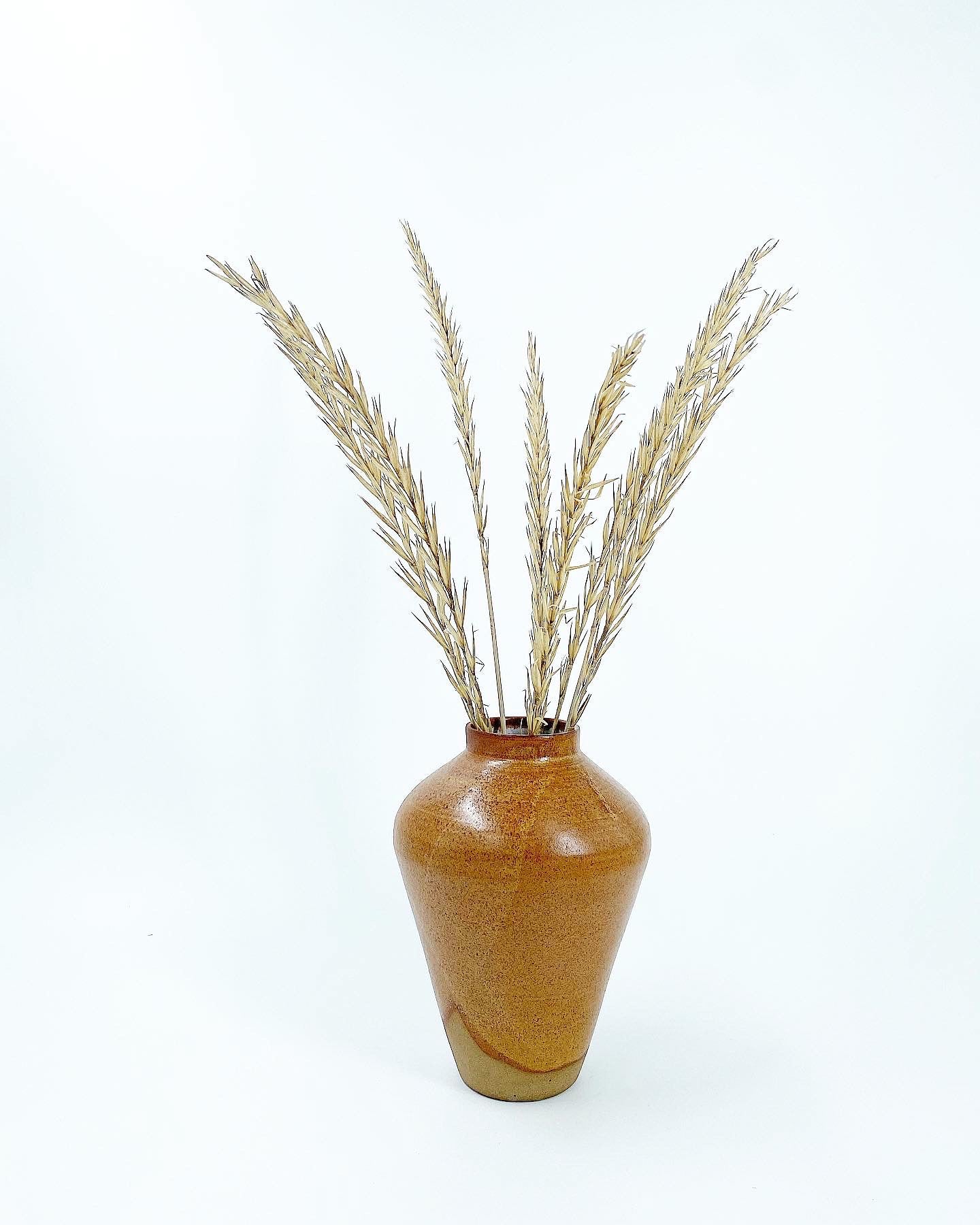 Caramel vase