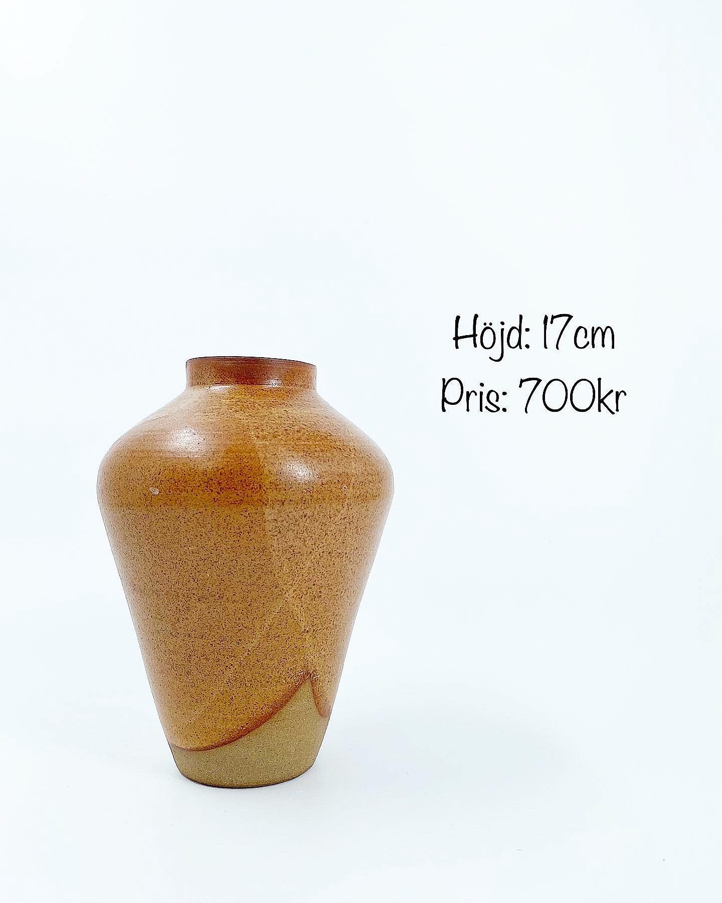 Caramel vase