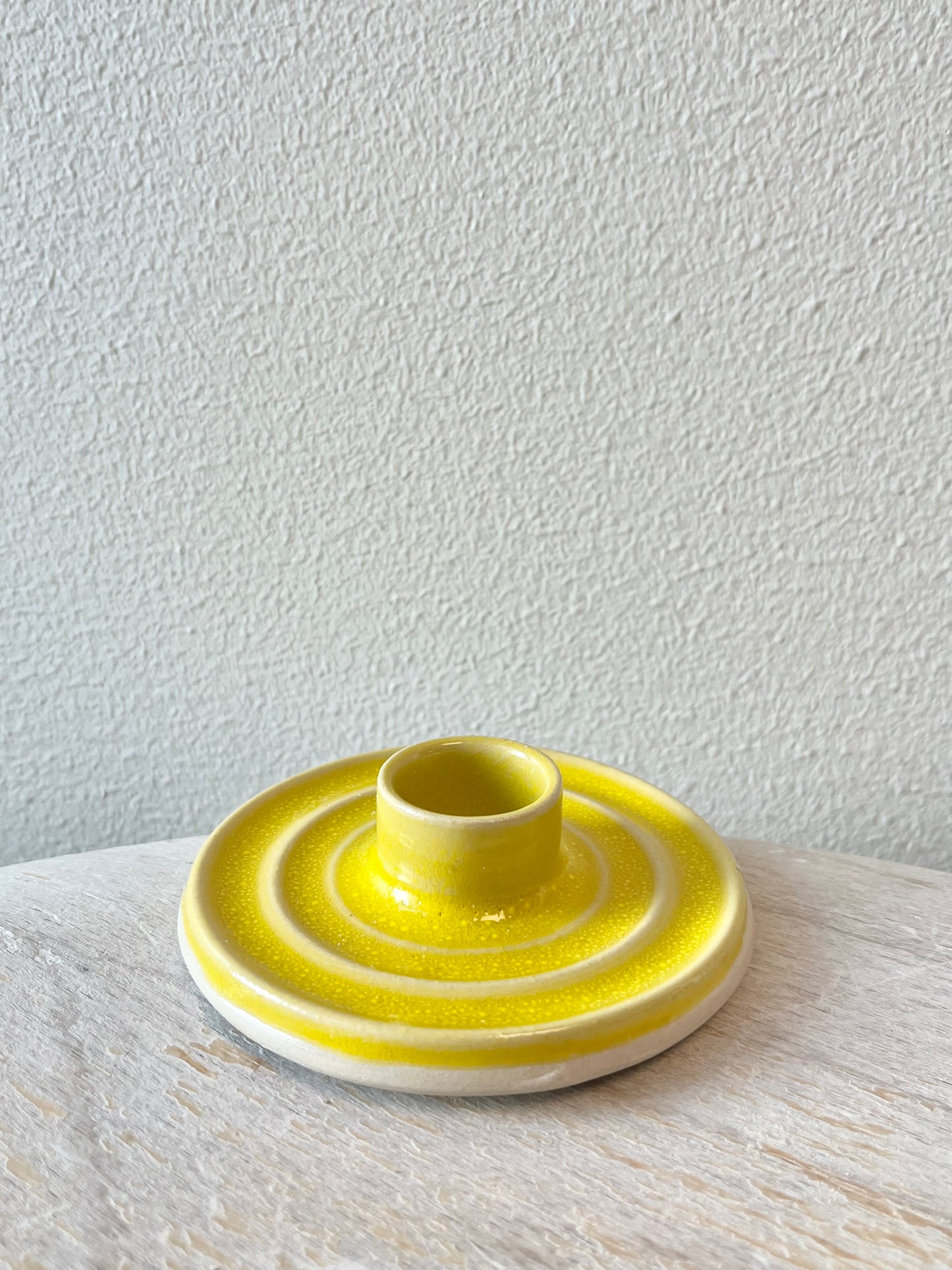 Solgul ljusstake