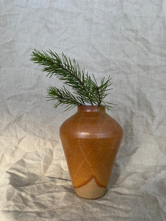 Caramel vase
